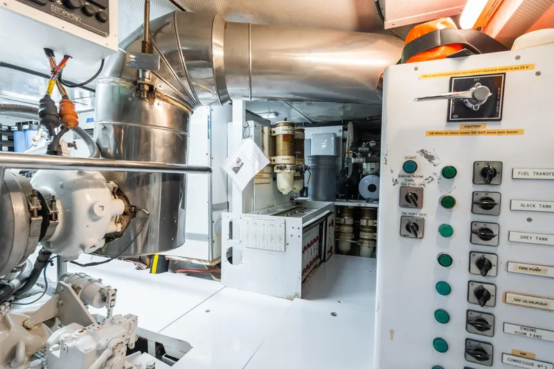 Seaquell Yacht Photos Pics 