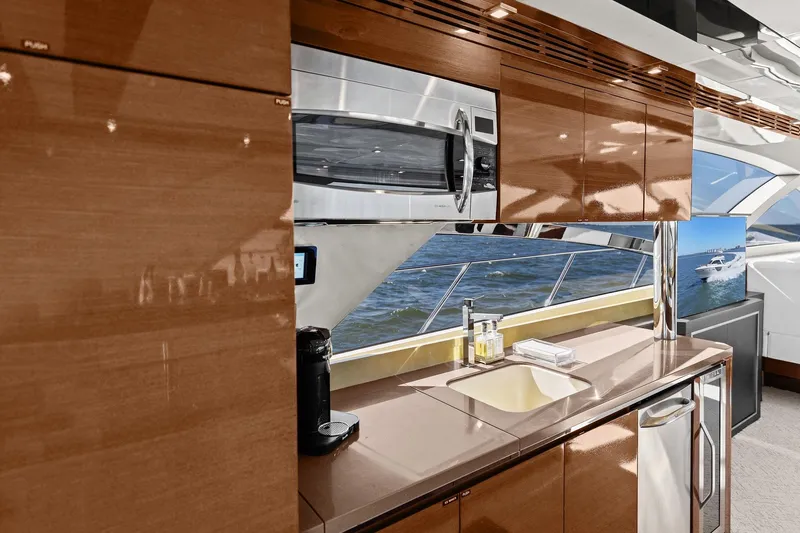 Rock Water Yacht Photos Pics 