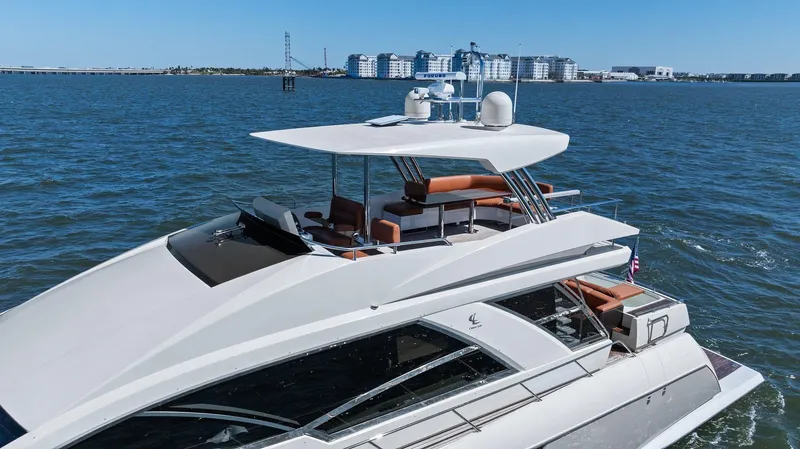 Rock Water Yacht Photos Pics 