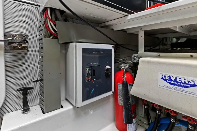 Rock Water Yacht Photos Pics 