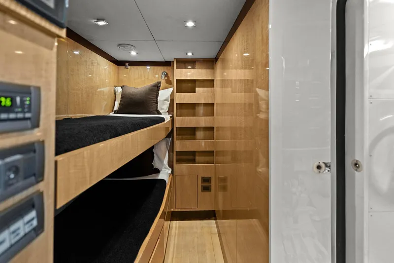 Rock Water Yacht Photos Pics 