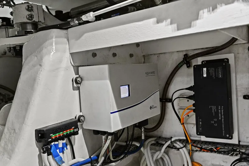 Rock Water Yacht Photos Pics 