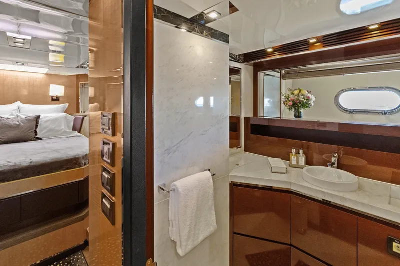 Rock Water Yacht Photos Pics 