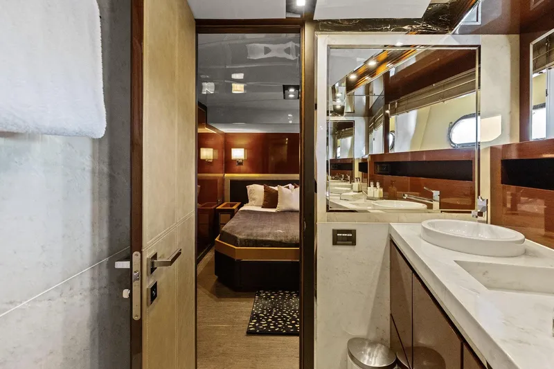 Rock Water Yacht Photos Pics 