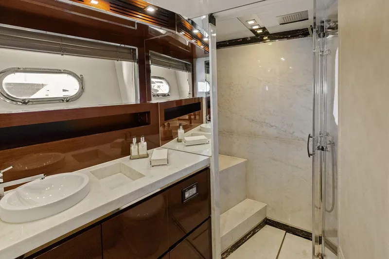 Rock Water Yacht Photos Pics 