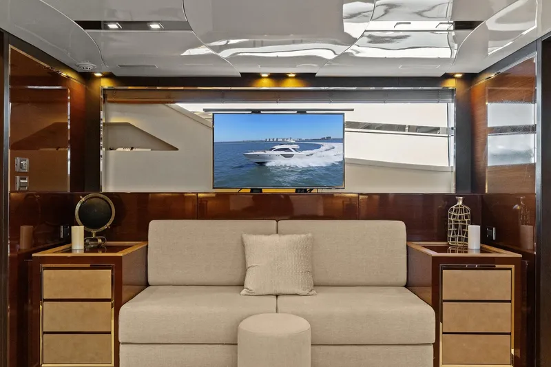 Rock Water Yacht Photos Pics 