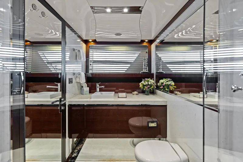 Rock Water Yacht Photos Pics 