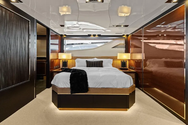 Rock Water Yacht Photos Pics 