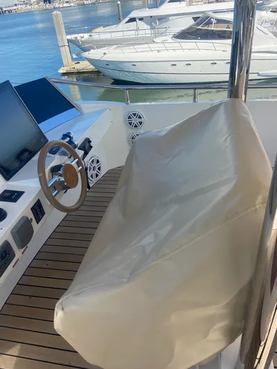 Rock Water Yacht Photos Pics 