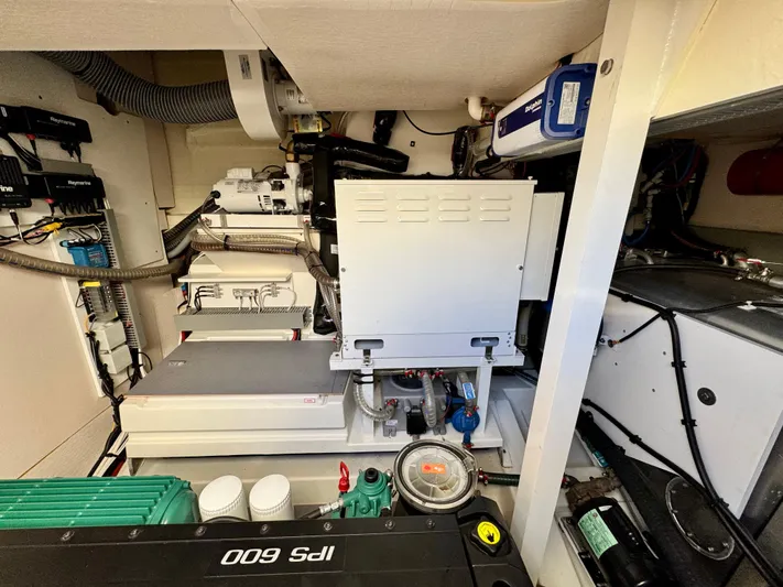 Seacresea Yacht Photos Pics 