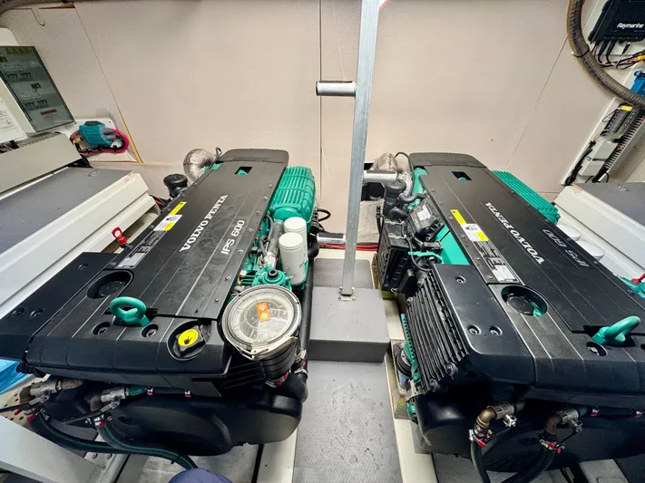 Seacresea Yacht Photos Pics 