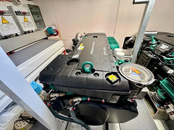 Seacresea Yacht Photos Pics 