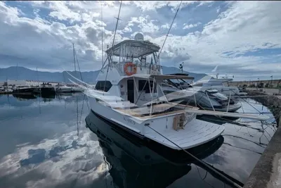 Custom Hatteras 50' Convertible
