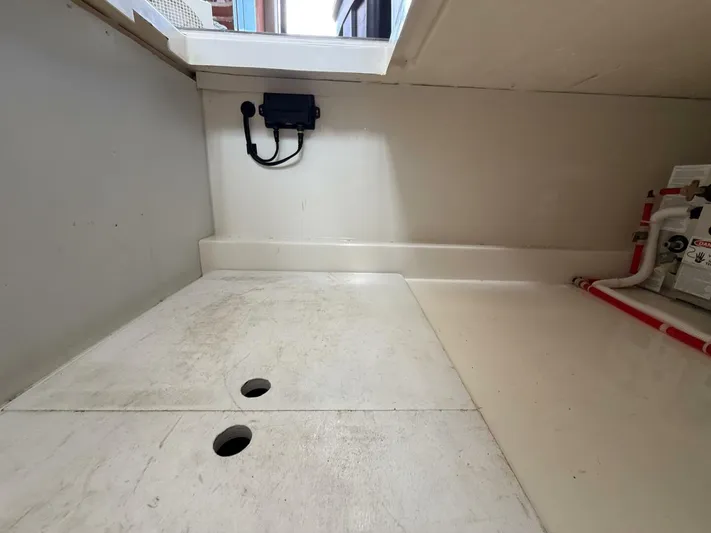 Mjm Grand Yacht Photos Pics 2020 Carver C36 Command Bridge - Image 103