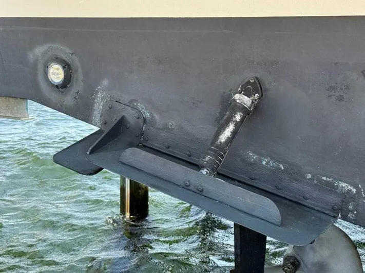 Mjm Grand Yacht Photos Pics 2020 Carver C36 Command Bridge - Image 113