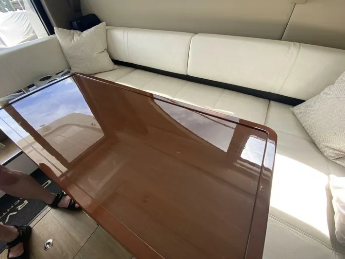 Mjm Grand Yacht Photos Pics 2020 Carver C36 Command Bridge - Image 75