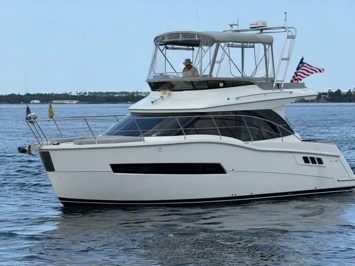 Mjm Grand Yacht Photos Pics 2020 Carver C36 Command Bridge - Image 1