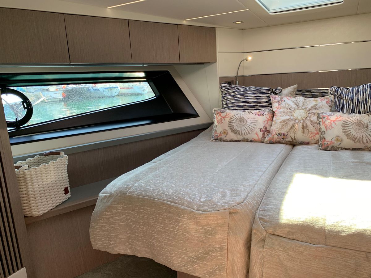 2020 Sunseeker 54 