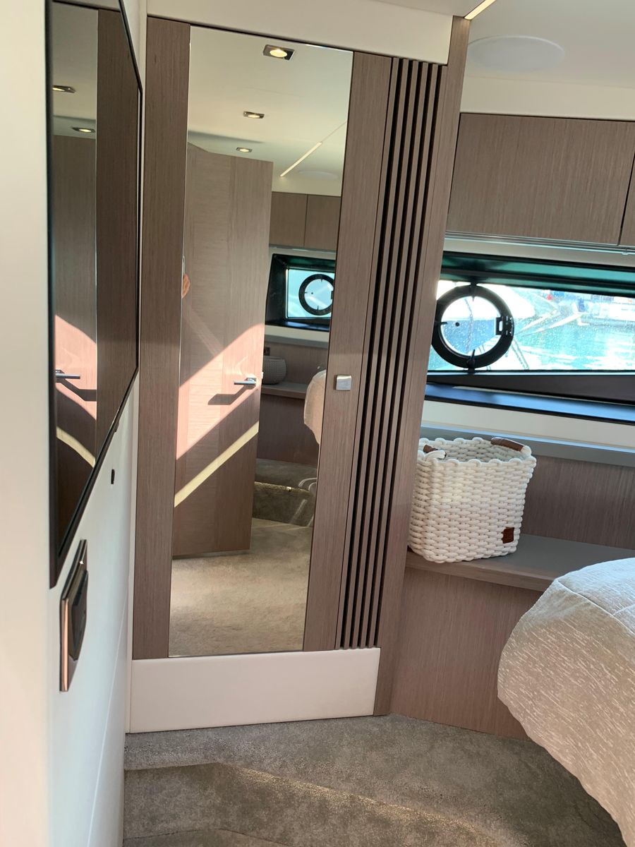2020 Sunseeker 54 