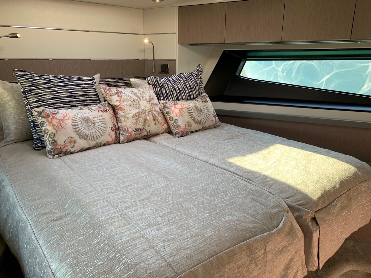 2020 Sunseeker 54 