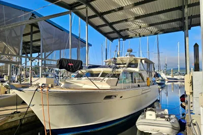 Chris-Craft Commander 42