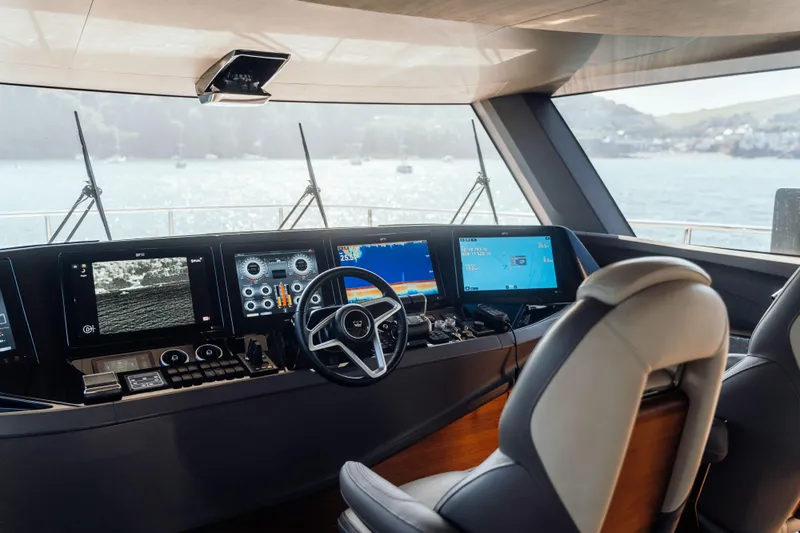 Chase Yacht Photos Pics 