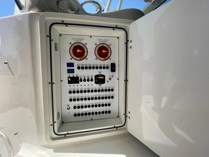 Hobi One Yacht Photos Pics 