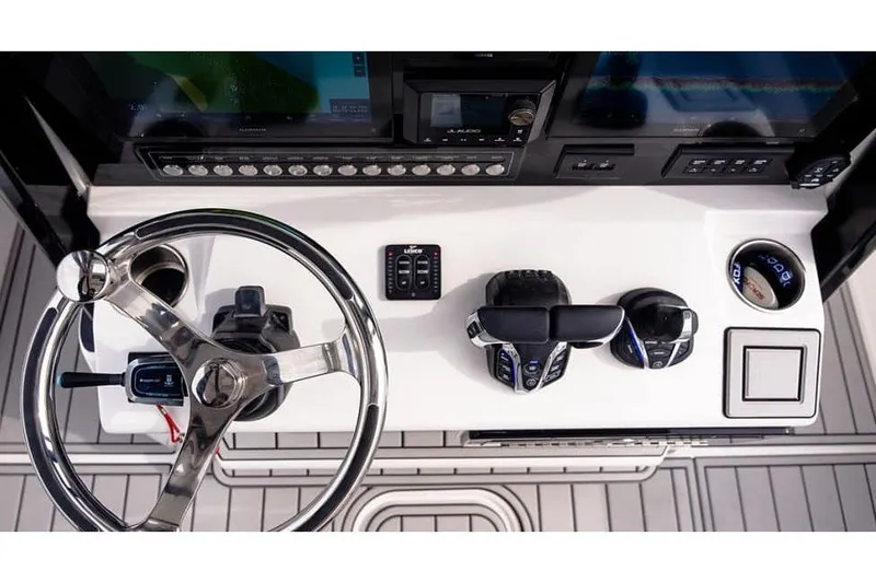  Yacht Photos Pics Manufacturer Provided Image