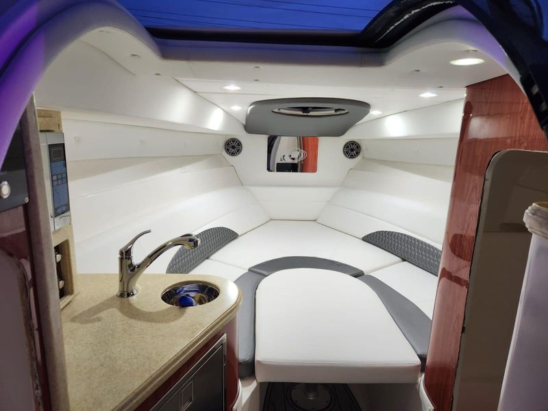 2008 Deep Impact 36 Cuddy Cabin