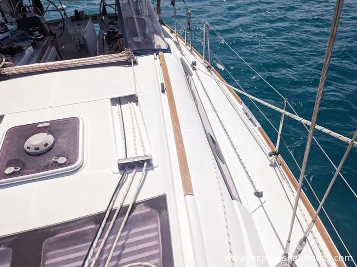 La Gaspesienne Yacht Photos Pics 2011 Beneteau Oceanis 40 sailboat deck with ropes and ocean view.