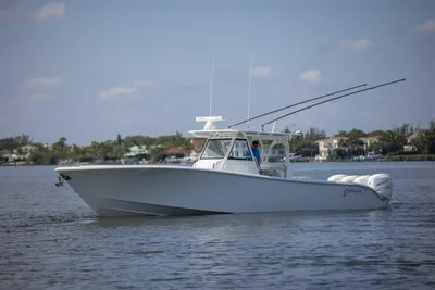 Yellowfin 39 Center Console