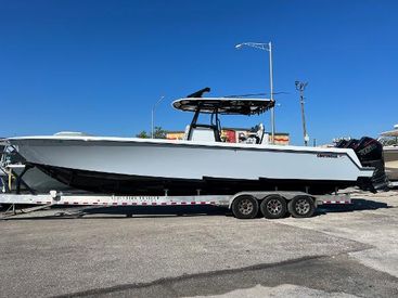 2023 39' Contender-39 ST Sarasota, FL, US
