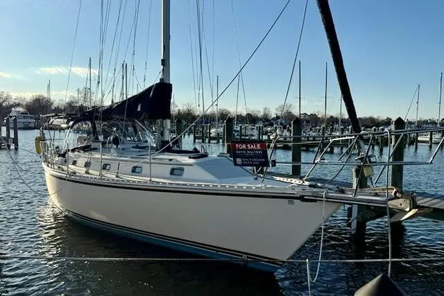 Windfall Yacht Photos Pics Sailboat for sale: 1999 Caliber 40LRC docked in marina.