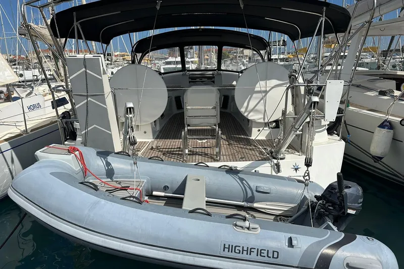  Yacht Photos Pics Jeanneau 51 2019