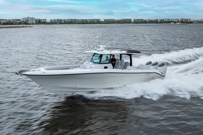 HCB 42 Lujo