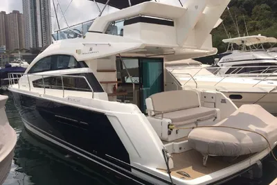 Fairline Squadron 42