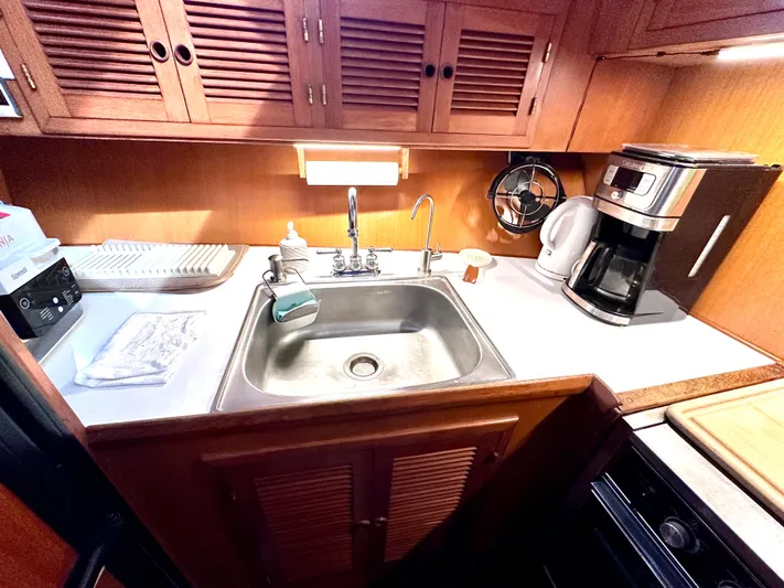 Sans Souci Yacht Photos Pics 