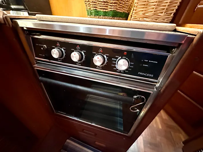 Sans Souci Yacht Photos Pics 