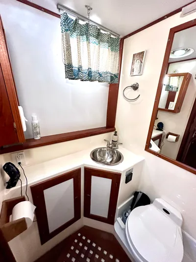 Sans Souci Yacht Photos Pics 