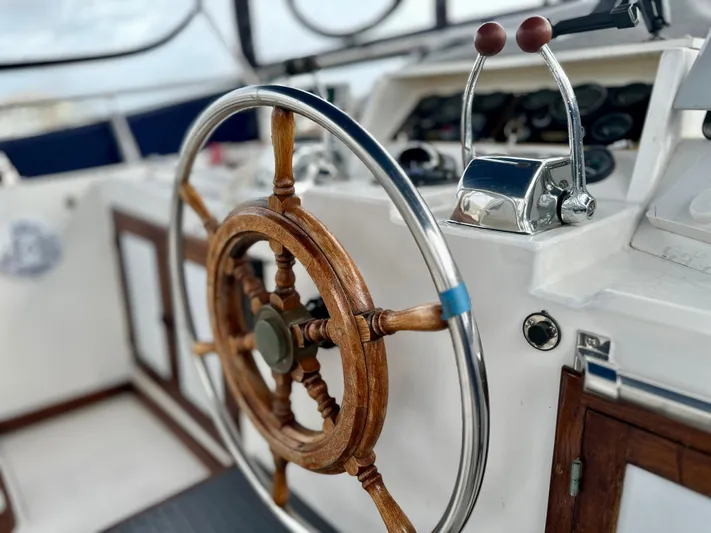 Sans Souci Yacht Photos Pics 