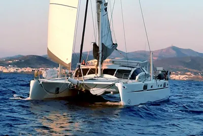 2001 Catana 582