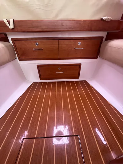 Barbican V Yacht Photos Pics 