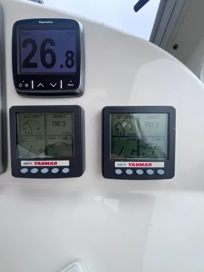 Barbican V Yacht Photos Pics 