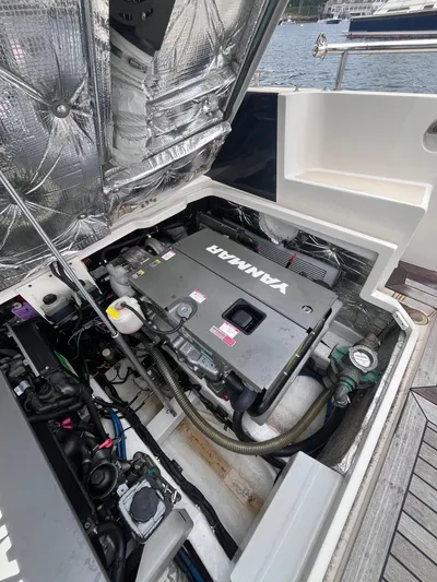 Barbican V Yacht Photos Pics 