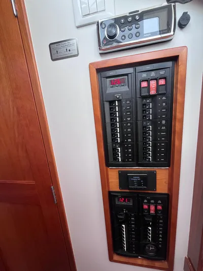 Barbican V Yacht Photos Pics 