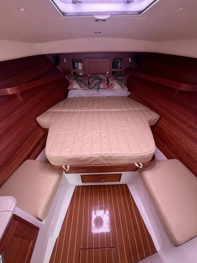 Barbican V Yacht Photos Pics 