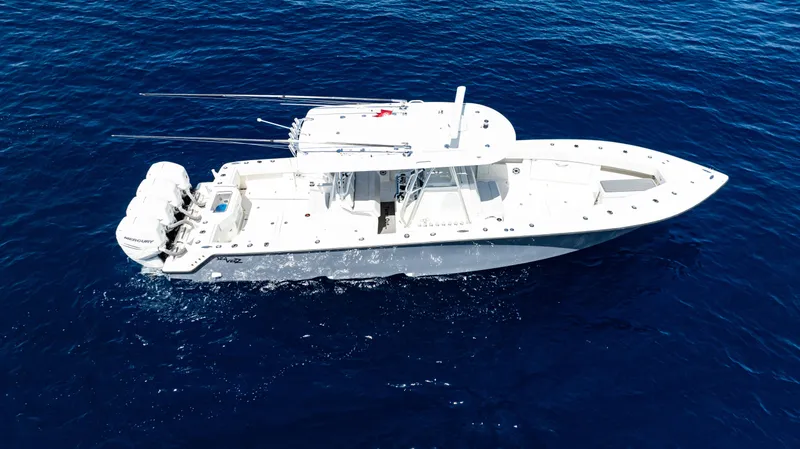  Yacht Photos Pics 2019 SeaVee 390Z boat on open ocean, aerial view.