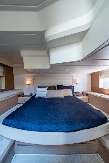 Blue B Yacht Photos Pics Luxurious 2015 Beneteau MONTE CARLO yacht bedroom with modern design and cozy bedding.