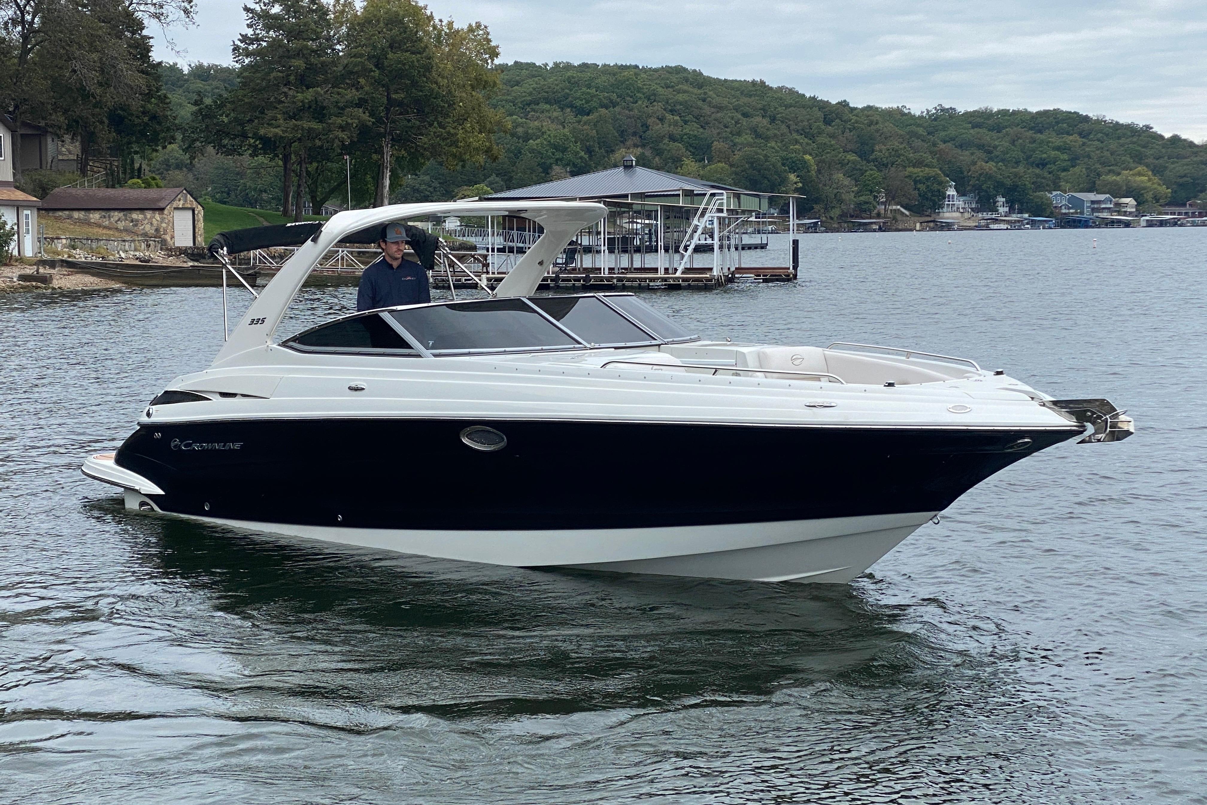 Crownline 335 SS