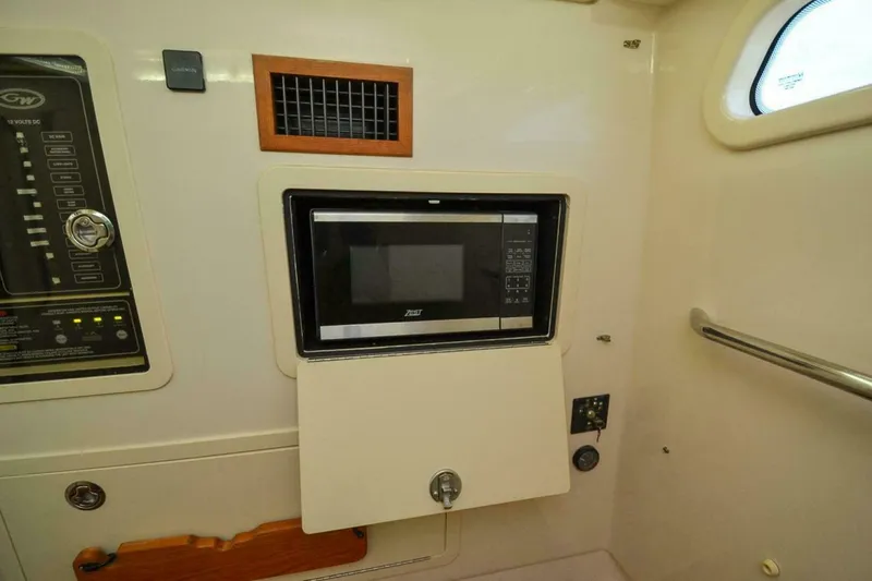  Yacht Photos Pics 2023 Grady-white 336 Canyon - Image 35